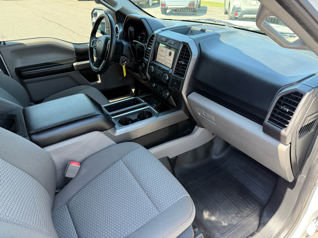 Ford F-150 XLT SuperCrew 4WD 2019 Ford F-150 XLT SuperCrew 4WD 2019