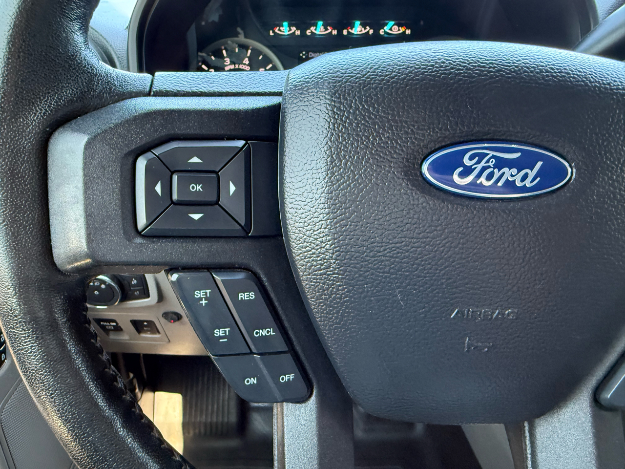 Ford F-150 XLT SuperCrew 4WD 2019 Ford F-150 XLT SuperCrew 4WD 2019