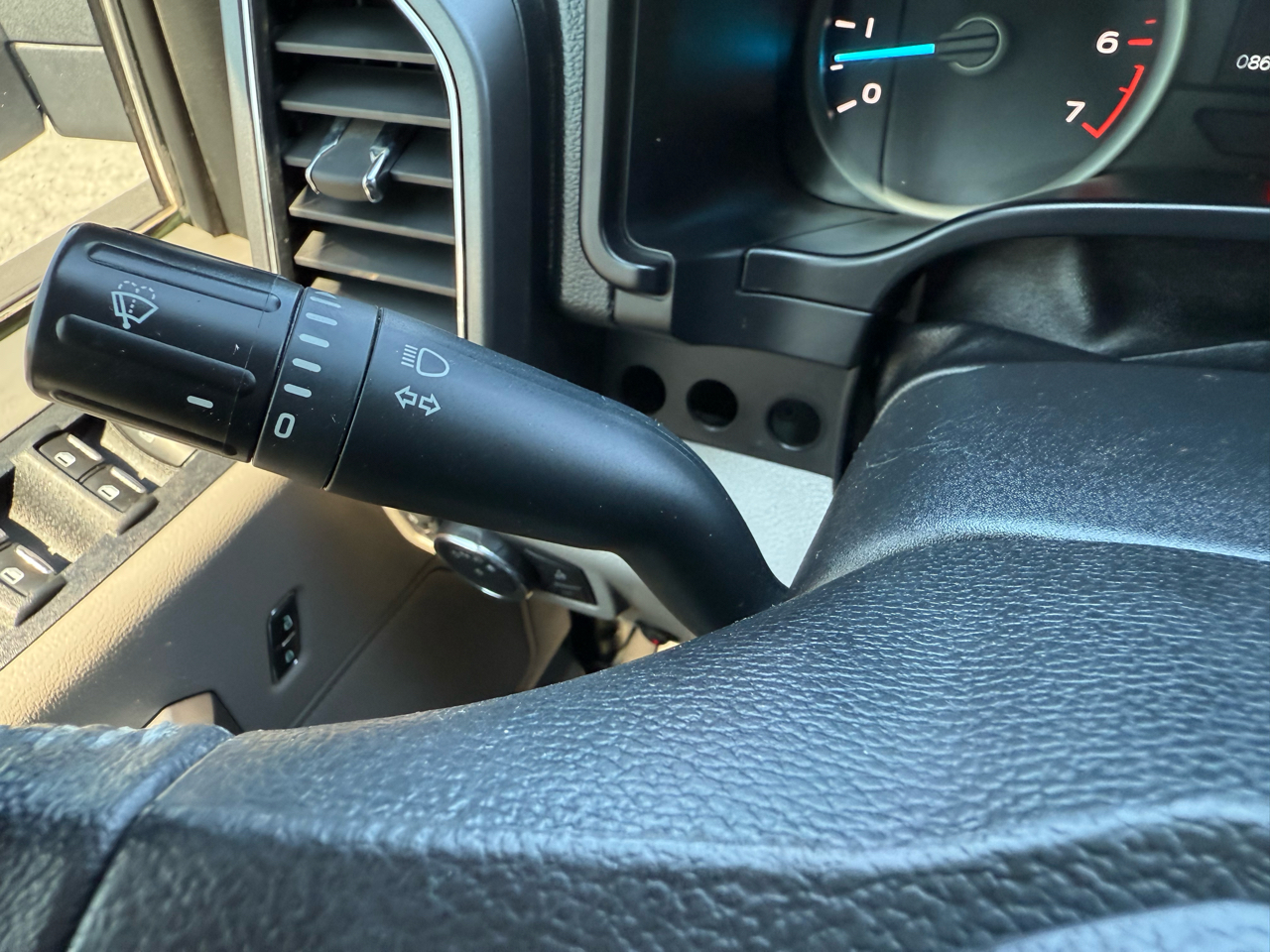 Ford F-150 XLT SuperCrew 4WD 2019 Ford F-150 XLT SuperCrew 4WD 2019