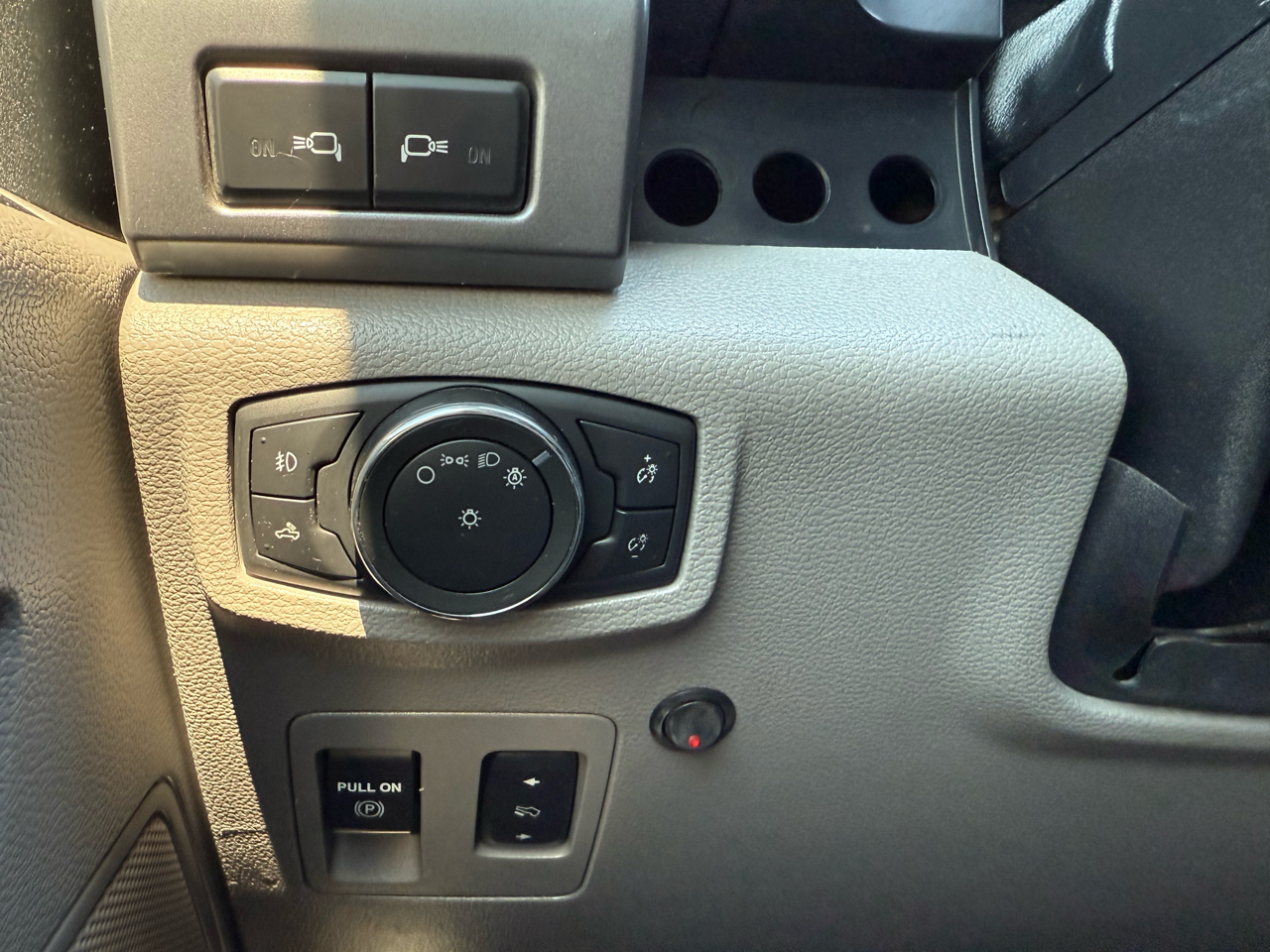 Ford F-150 XLT SuperCrew 4WD 2019 Ford F-150 XLT SuperCrew 4WD 2019