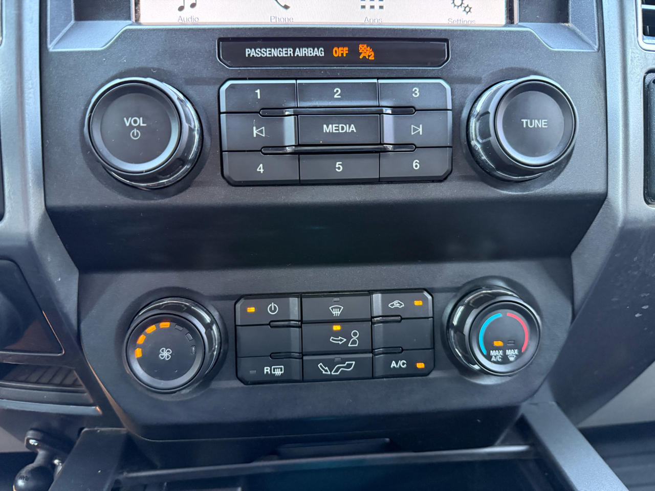 Ford F-150 XLT SuperCrew 4WD 2019 Ford F-150 XLT SuperCrew 4WD 2019