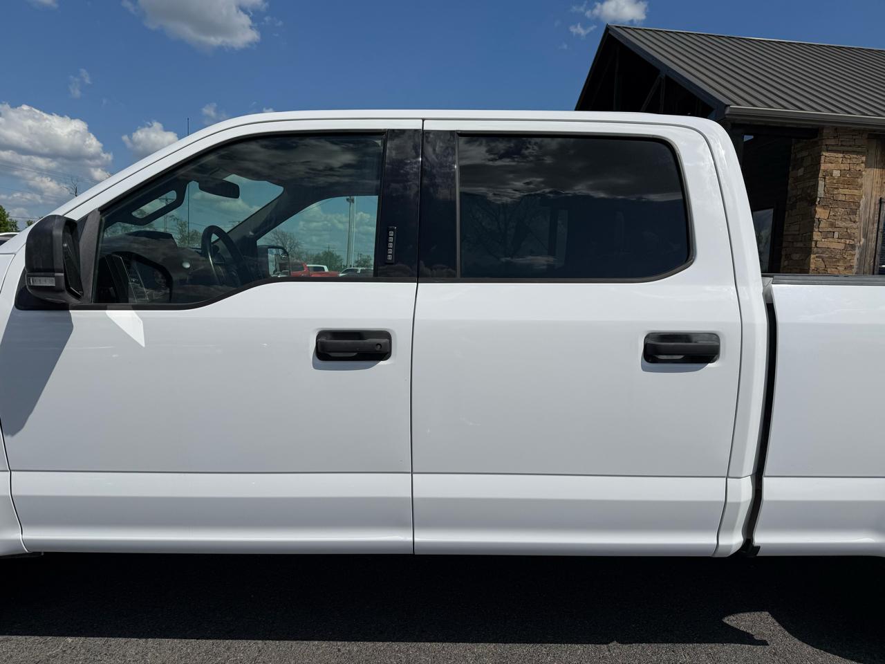 Ford F-150 XLT SuperCrew 4WD 2018