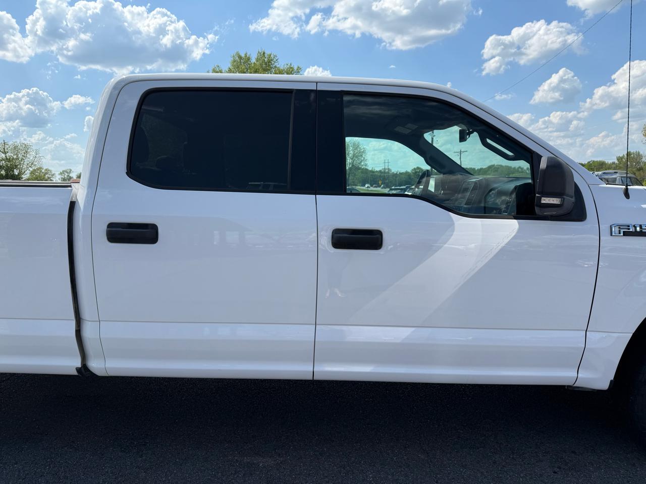 Ford F-150 XLT SuperCrew 4WD 2018