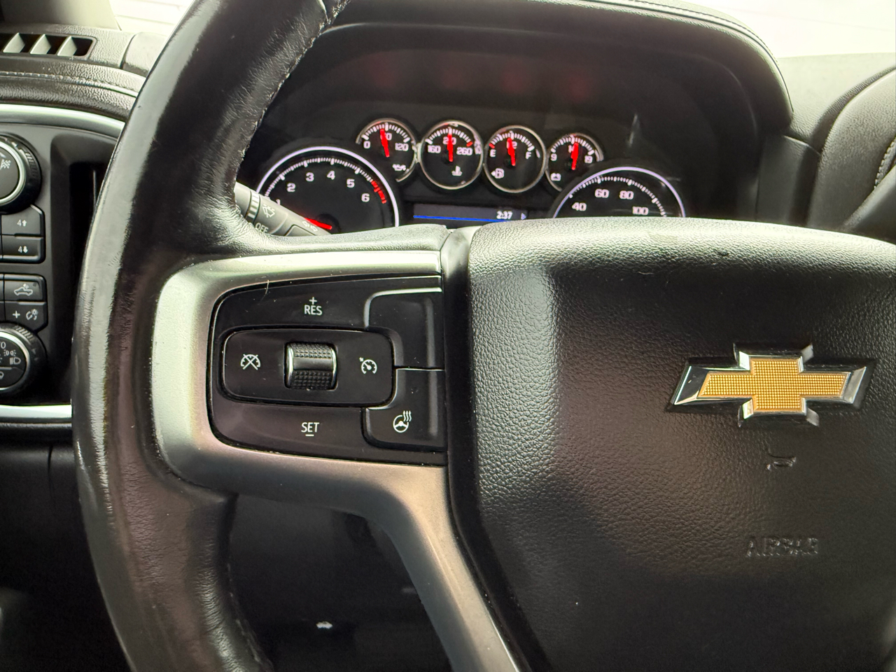 Chevrolet Silverado 1500 LTZ Crew Cab 4WD 2019