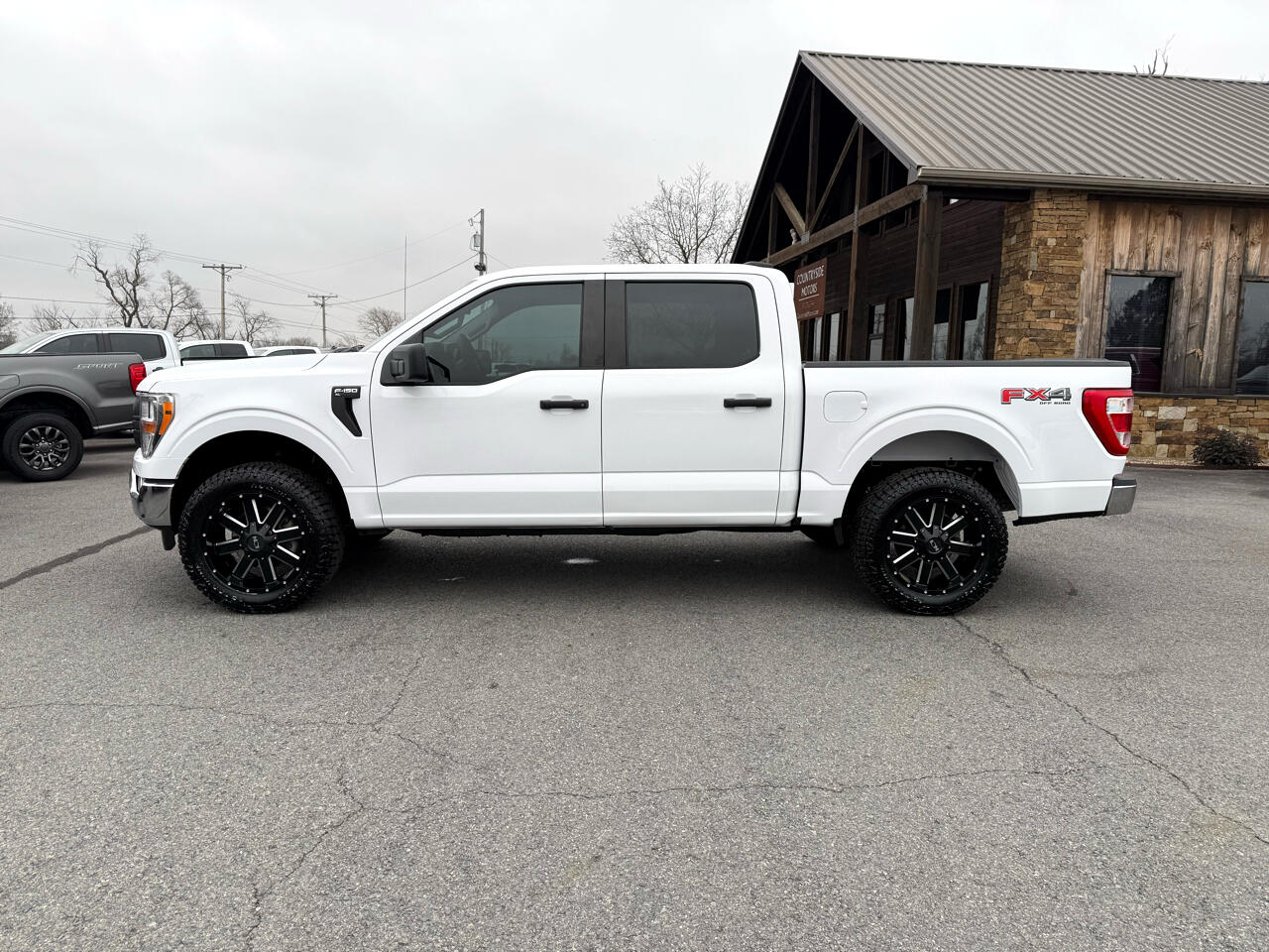 Ford F-150 XL SuperCrew 4WD 2021