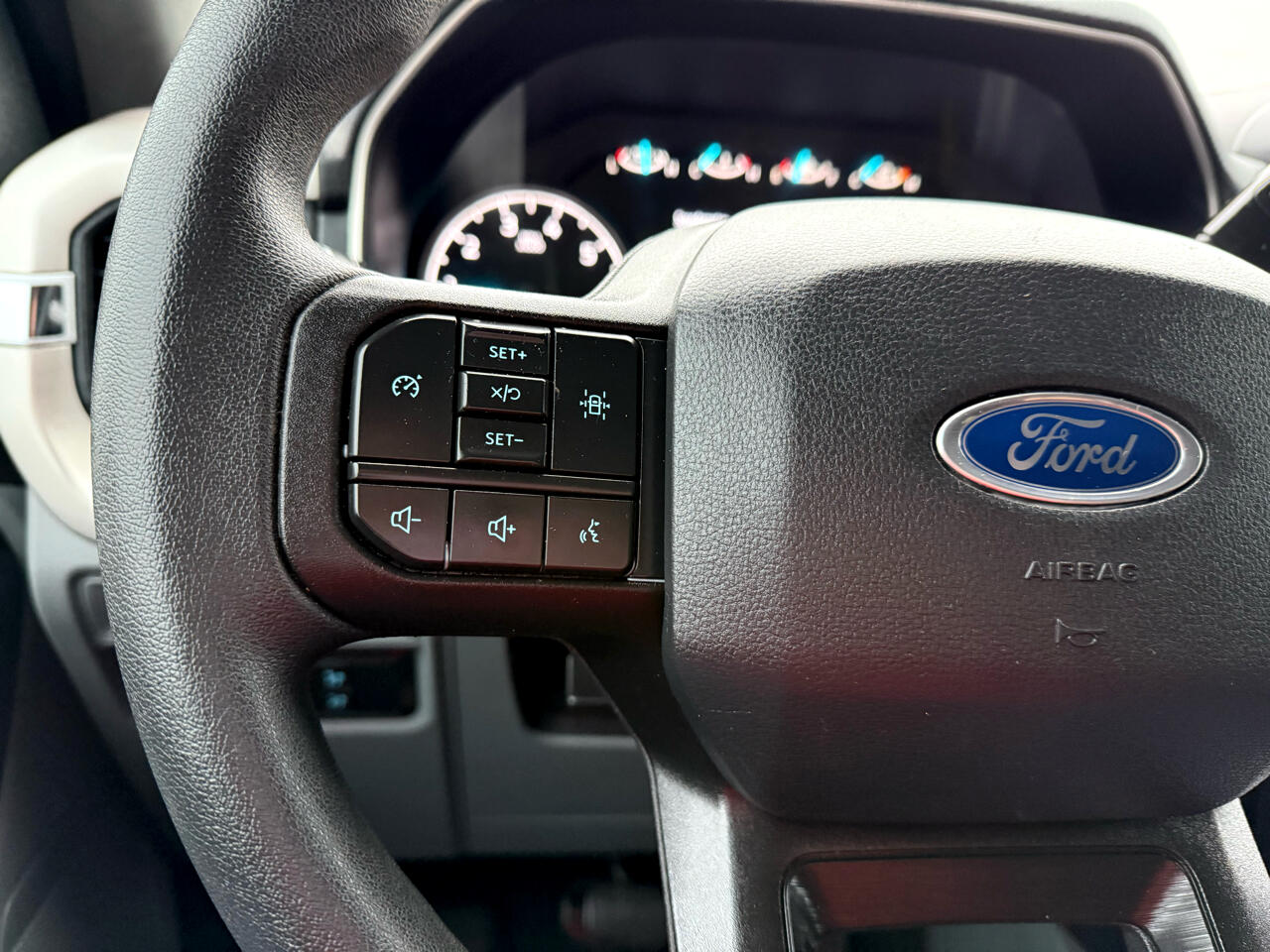 Ford F-150 XL SuperCrew 4WD 2021