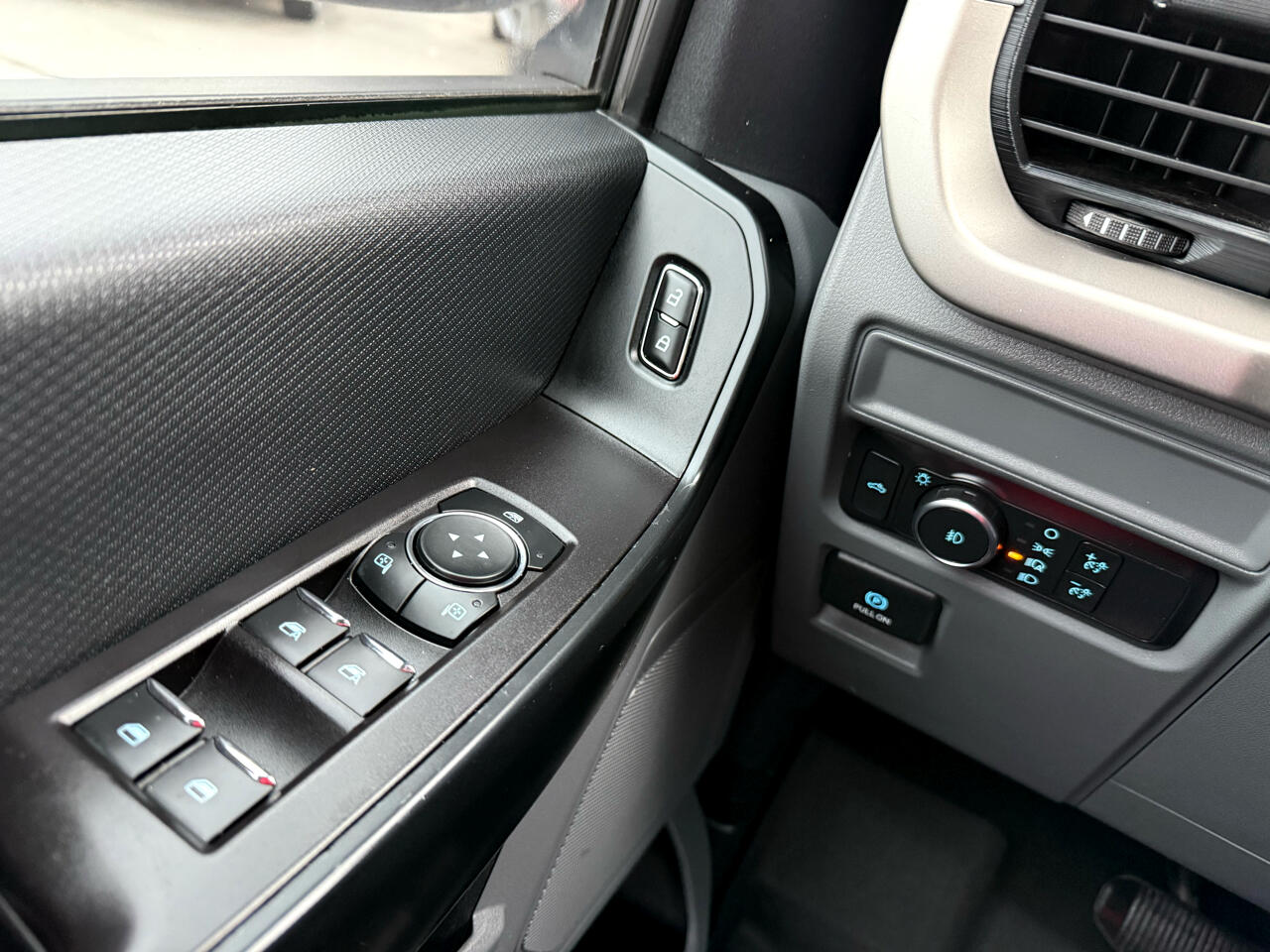 Ford F-150 XL SuperCrew 4WD 2021