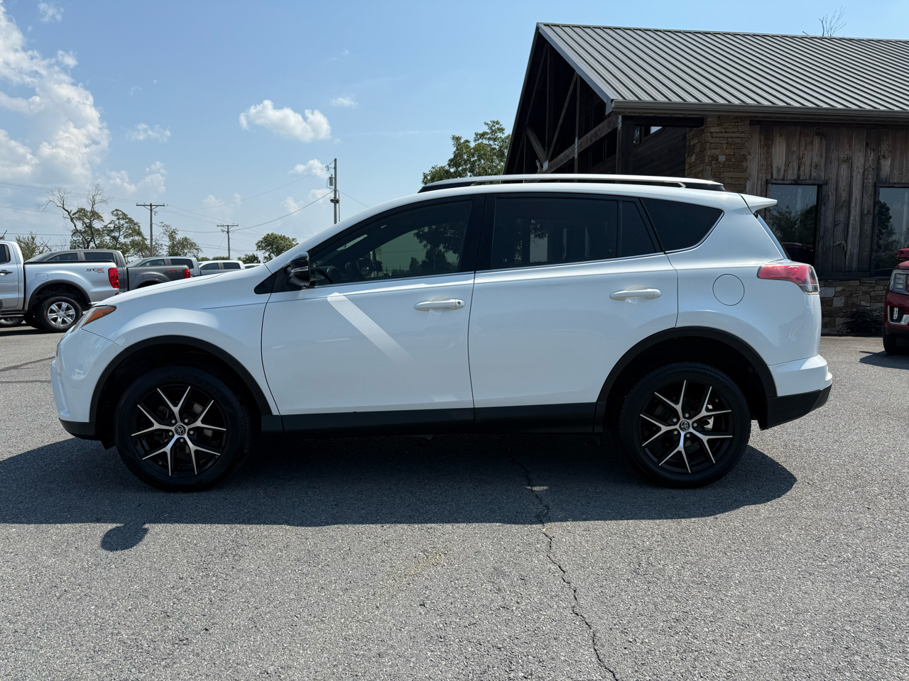 Toyota RAV4 SE FWD 2017 Toyota RAV4 SE FWD 2017