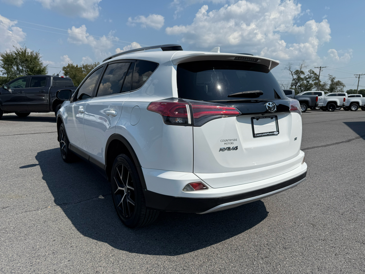 Toyota RAV4 SE FWD 2017 Toyota RAV4 SE FWD 2017
