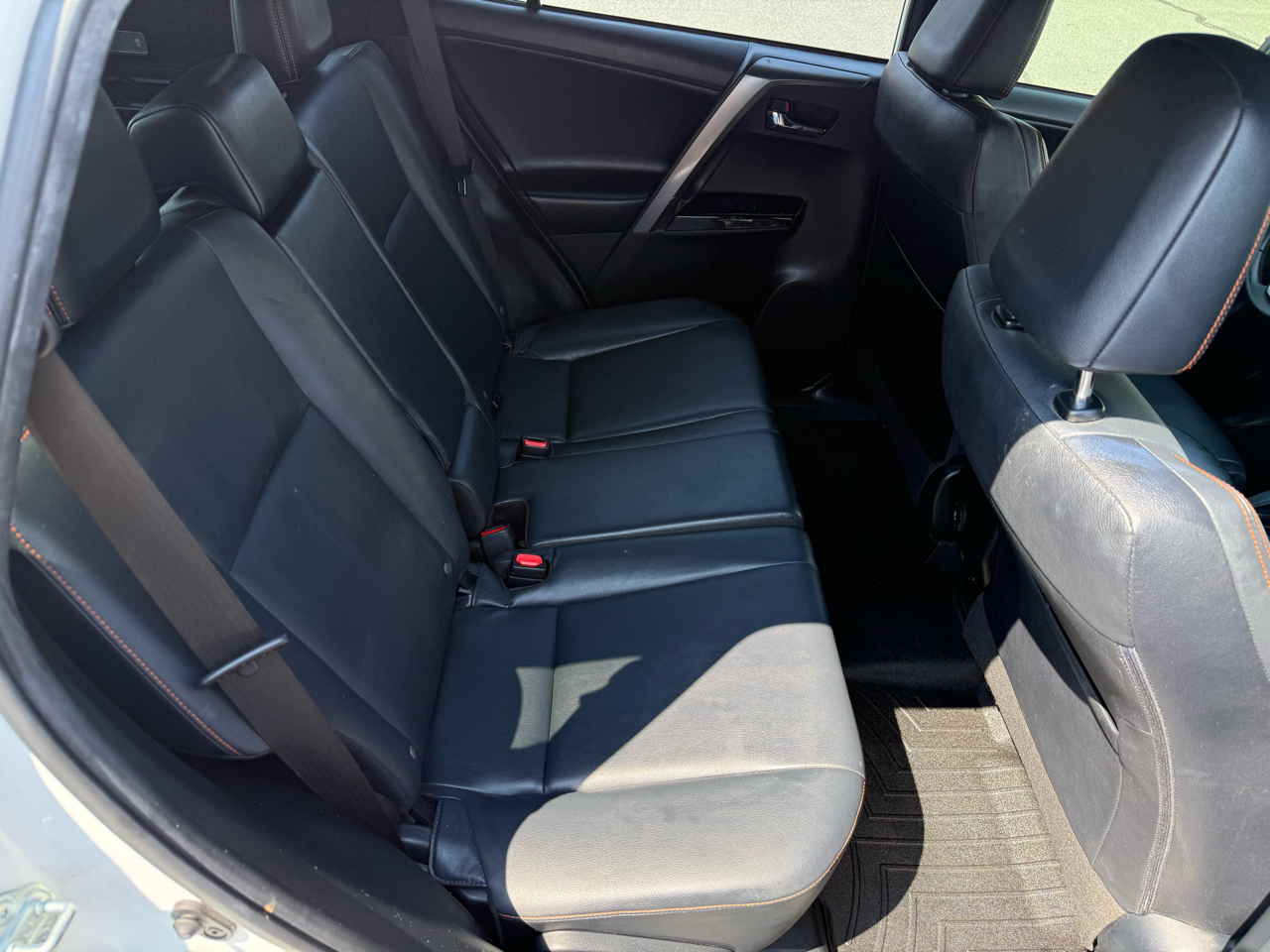 Toyota RAV4 SE FWD 2017 Toyota RAV4 SE FWD 2017