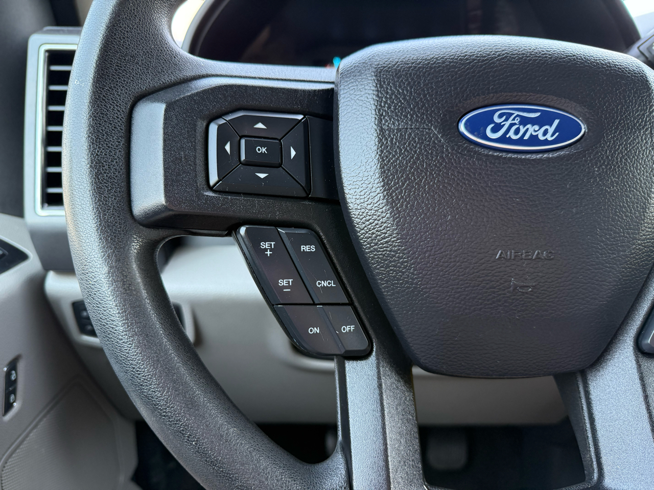 Ford F-150 XLT SuperCrew 4WD 2020 Ford F-150 XLT SuperCrew 4WD 2020