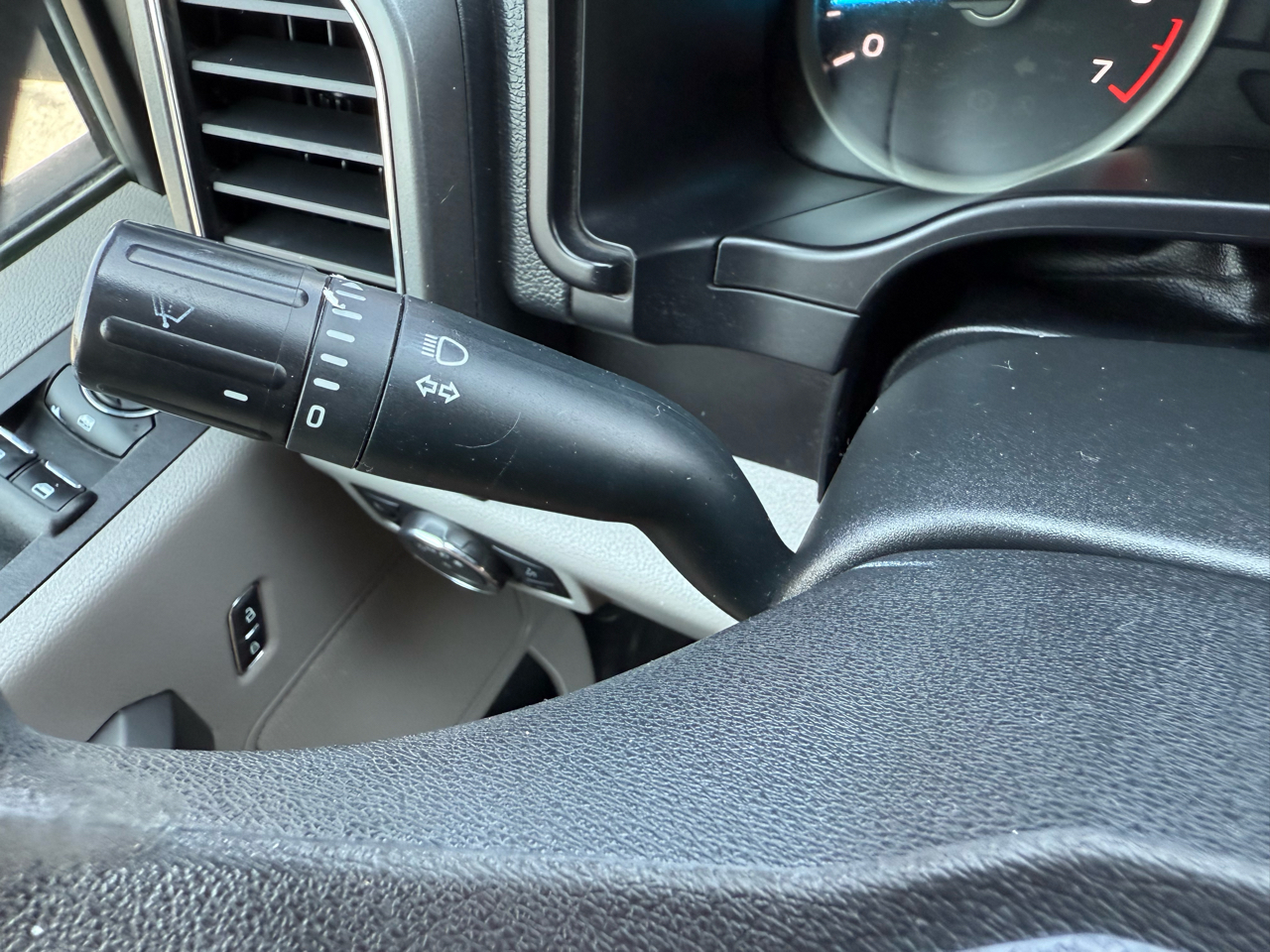 Ford F-150 XLT SuperCrew 4WD 2020 Ford F-150 XLT SuperCrew 4WD 2020