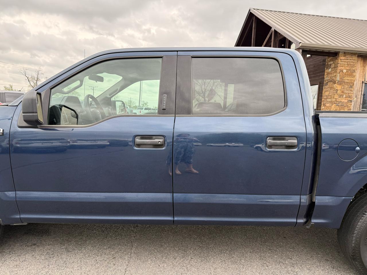 Ford F-150 XLT SuperCrew 4WD 2020