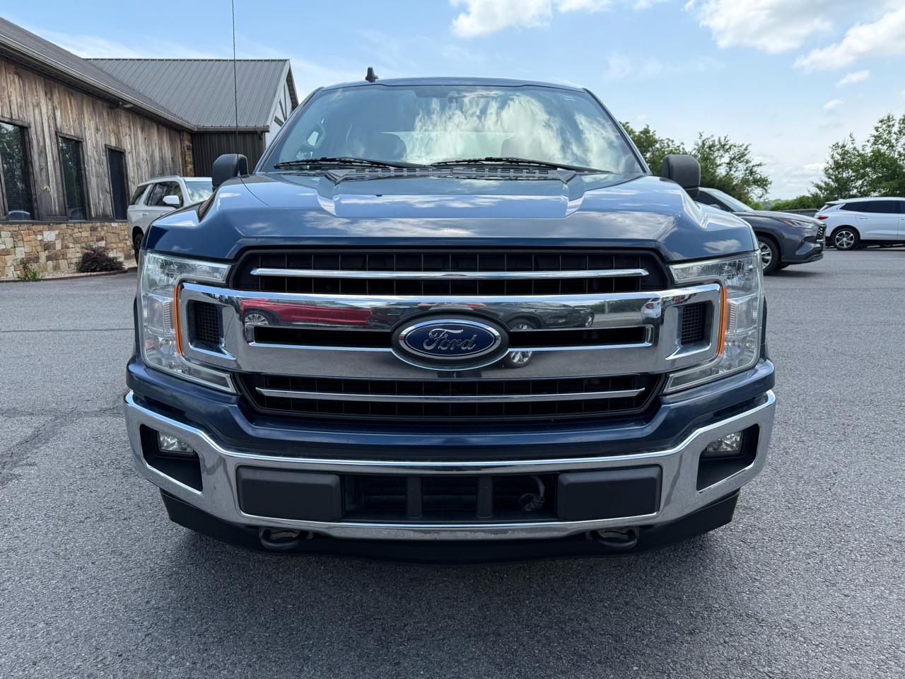 Ford F-150 XLT SuperCrew 4WD 2020