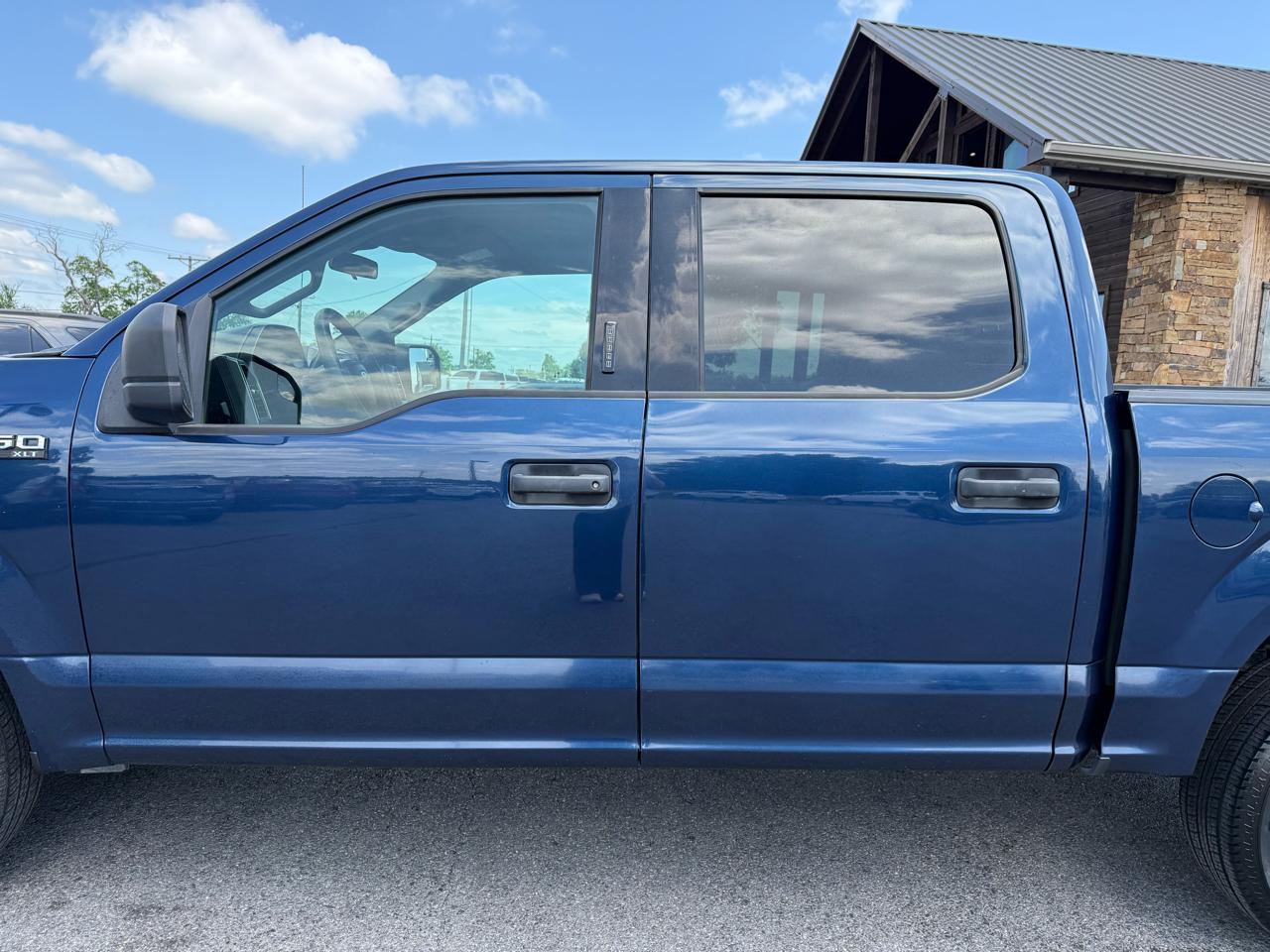 Ford F-150 XLT SuperCrew 4WD 2020