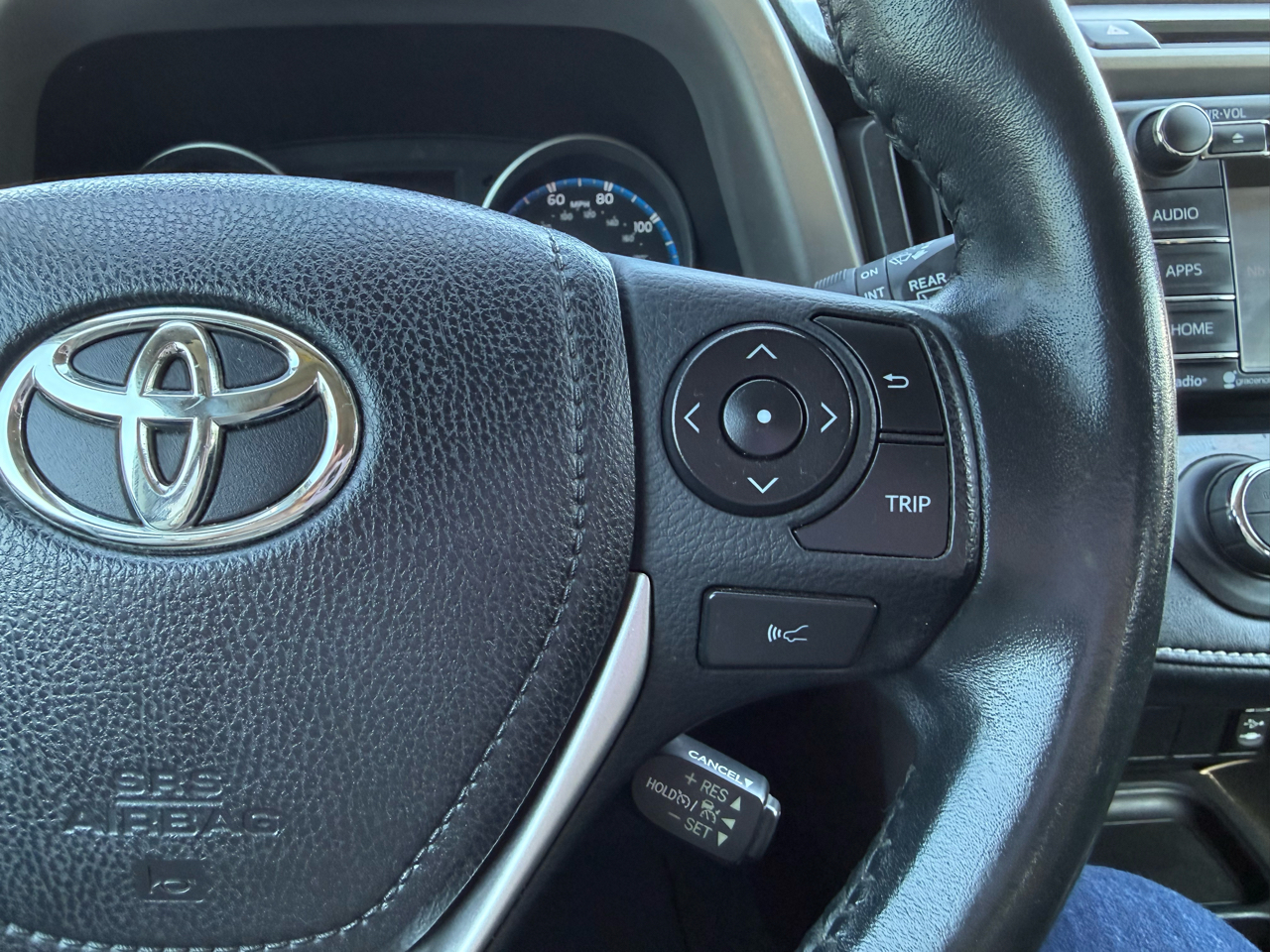 Toyota RAV4 XLE FWD 2018 Toyota RAV4 XLE FWD 2018