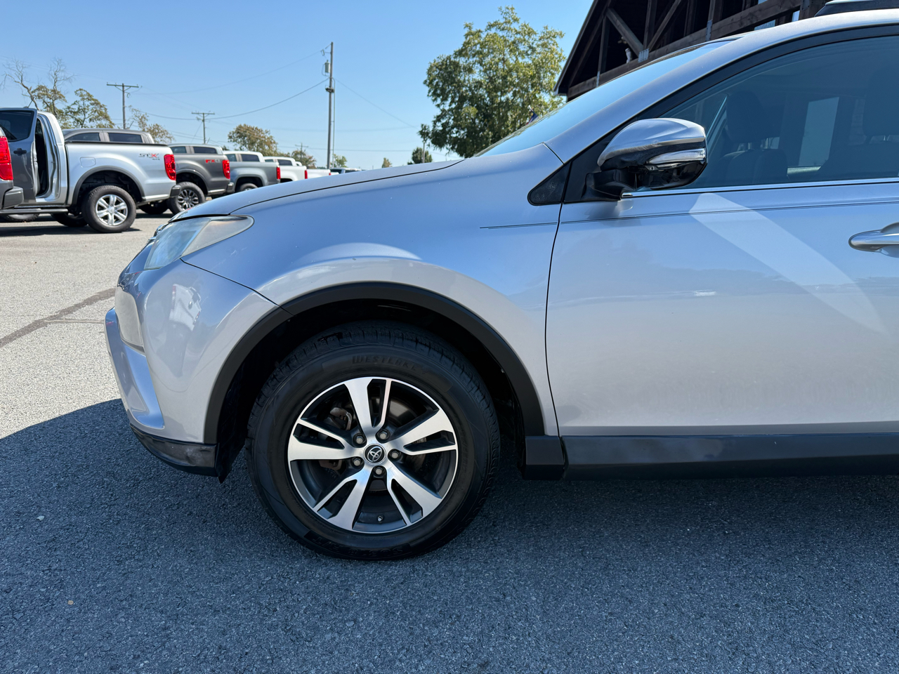 Toyota RAV4 XLE FWD 2018 Toyota RAV4 XLE FWD 2018