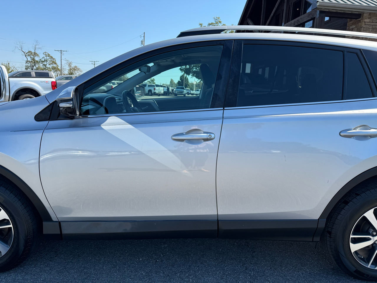 Toyota RAV4 XLE FWD 2018 Toyota RAV4 XLE FWD 2018