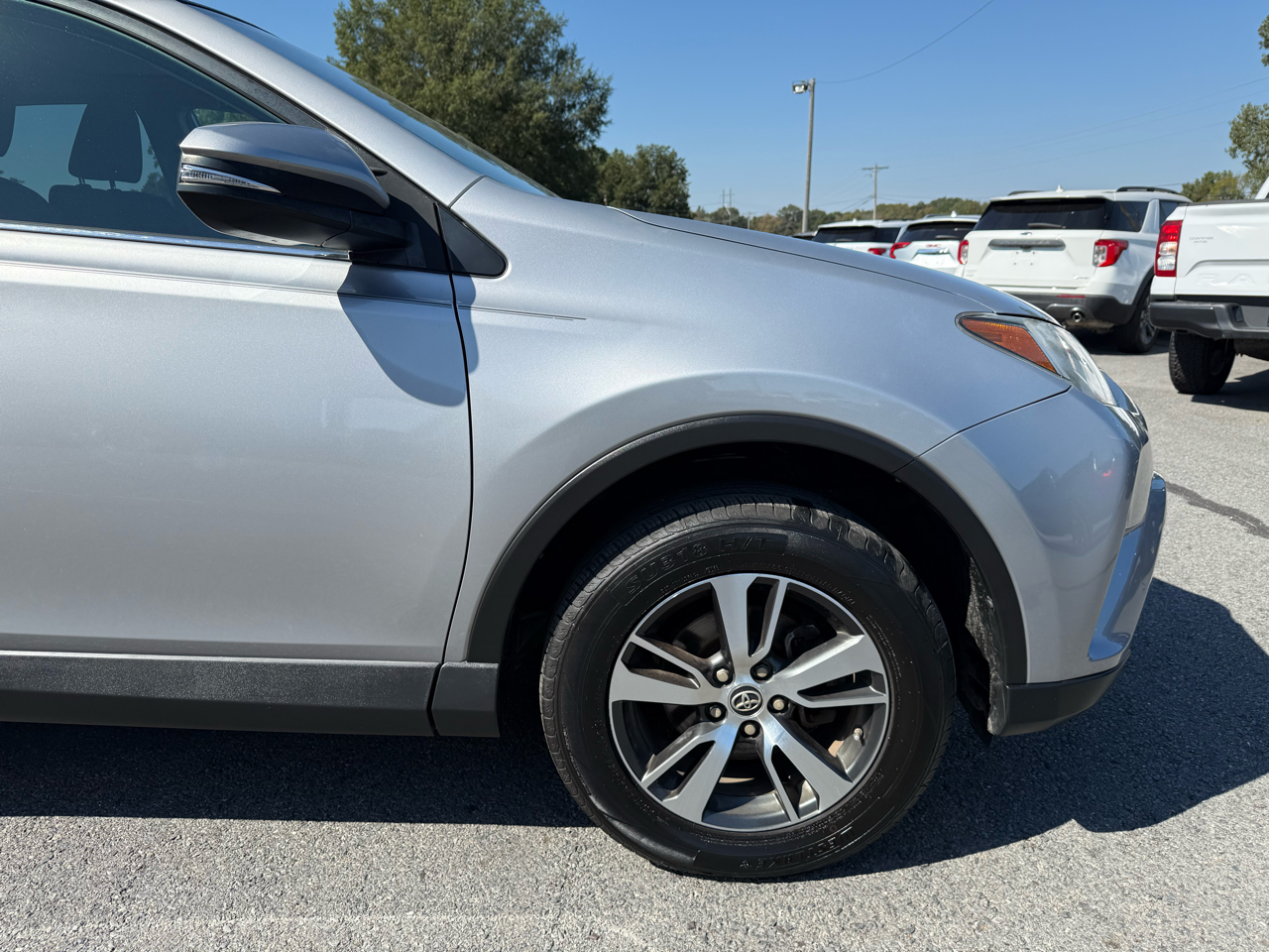 Toyota RAV4 XLE FWD 2018 Toyota RAV4 XLE FWD 2018