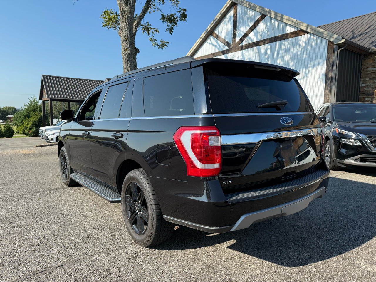2020 Ford Expedition XLT photo 2