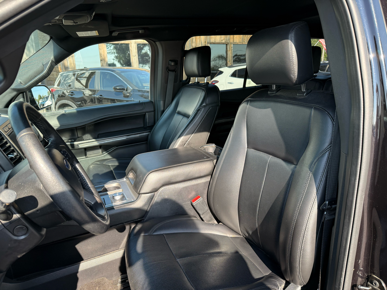 2020 Ford Expedition XLT photo 4