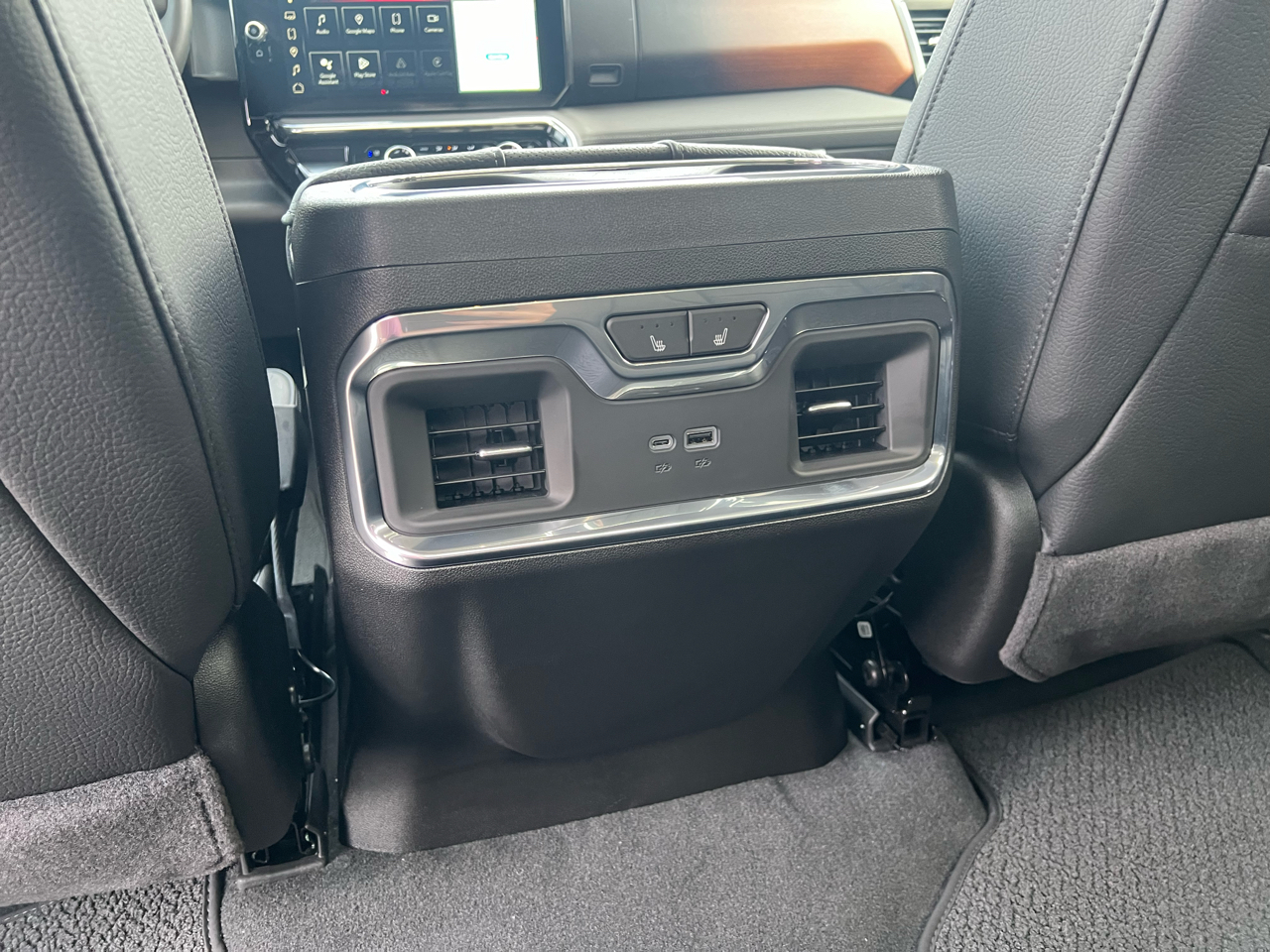 GMC Sierra 3500HD Denali Crew Cab 4WD 2025 GMC Sierra 3500HD Denali Crew Cab 4WD 2025