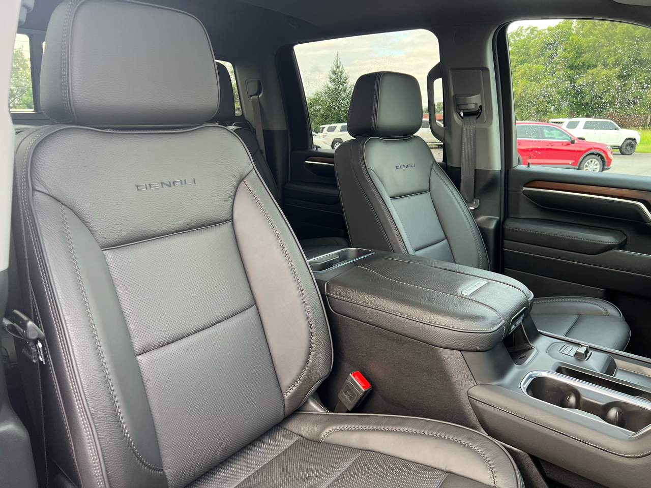 GMC Sierra 3500HD Denali Crew Cab 4WD 2025 GMC Sierra 3500HD Denali Crew Cab 4WD 2025