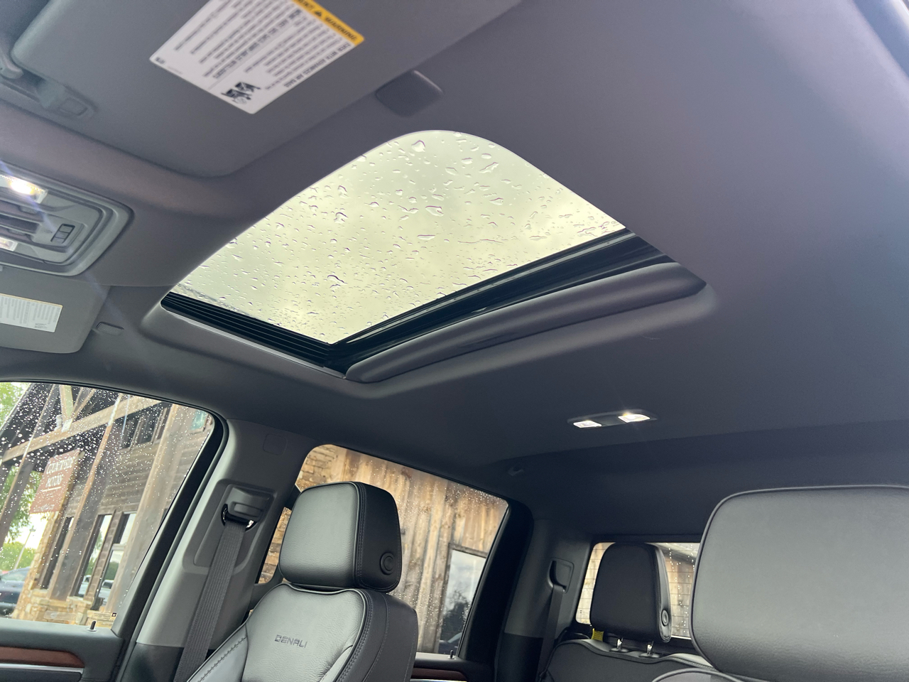 GMC Sierra 3500HD Denali Crew Cab 4WD 2025 GMC Sierra 3500HD Denali Crew Cab 4WD 2025