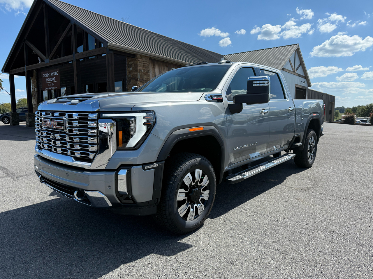 GMC Sierra 3500HD Denali Crew Cab 4WD 2025 GMC Sierra 3500HD Denali Crew Cab 4WD 2025