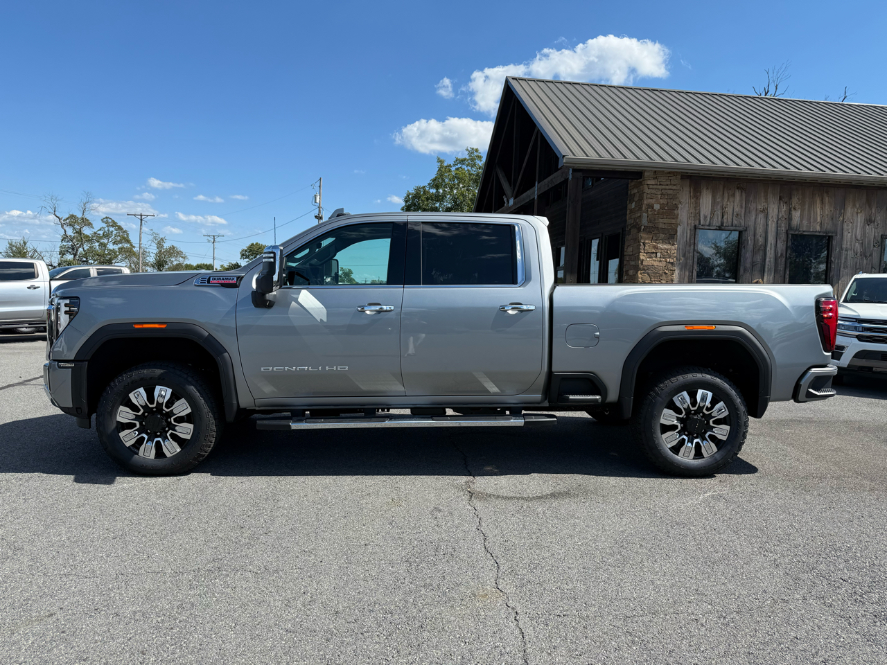 GMC Sierra 3500HD Denali Crew Cab 4WD 2025 GMC Sierra 3500HD Denali Crew Cab 4WD 2025