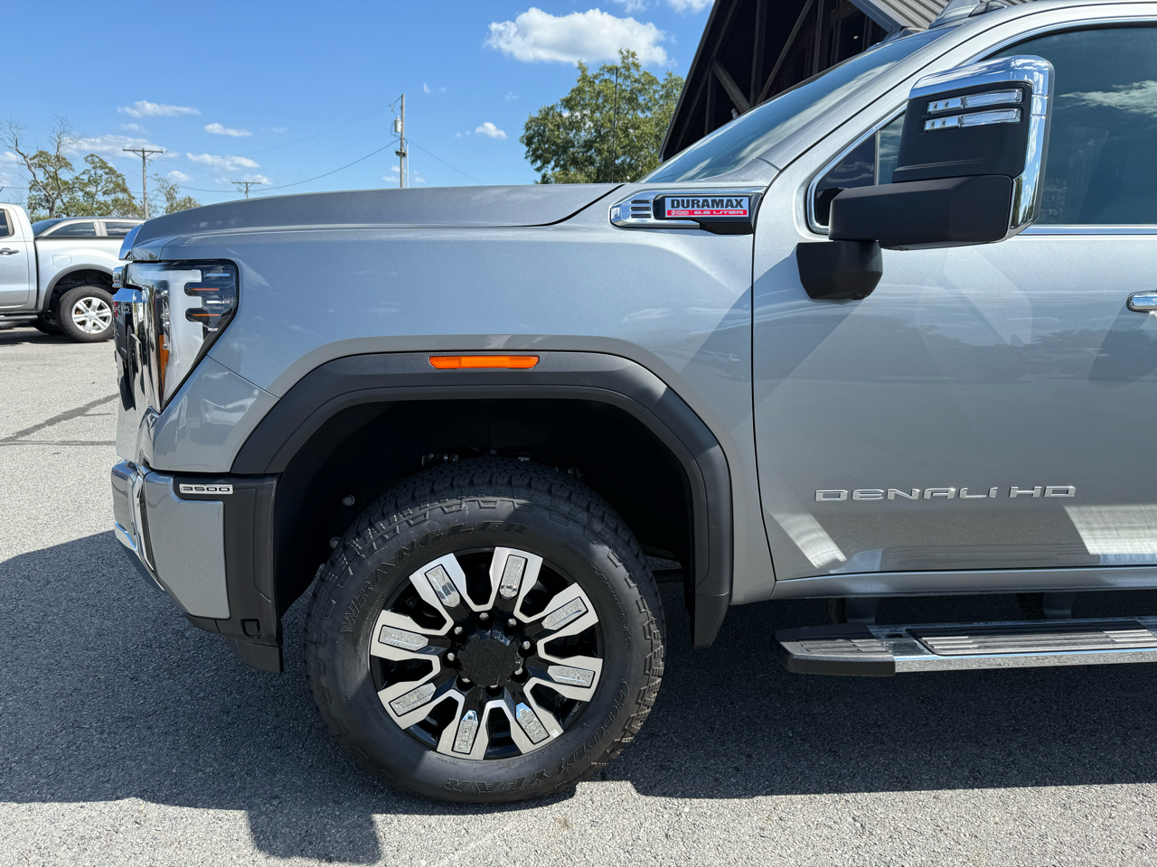 GMC Sierra 3500HD Denali Crew Cab 4WD 2025 GMC Sierra 3500HD Denali Crew Cab 4WD 2025