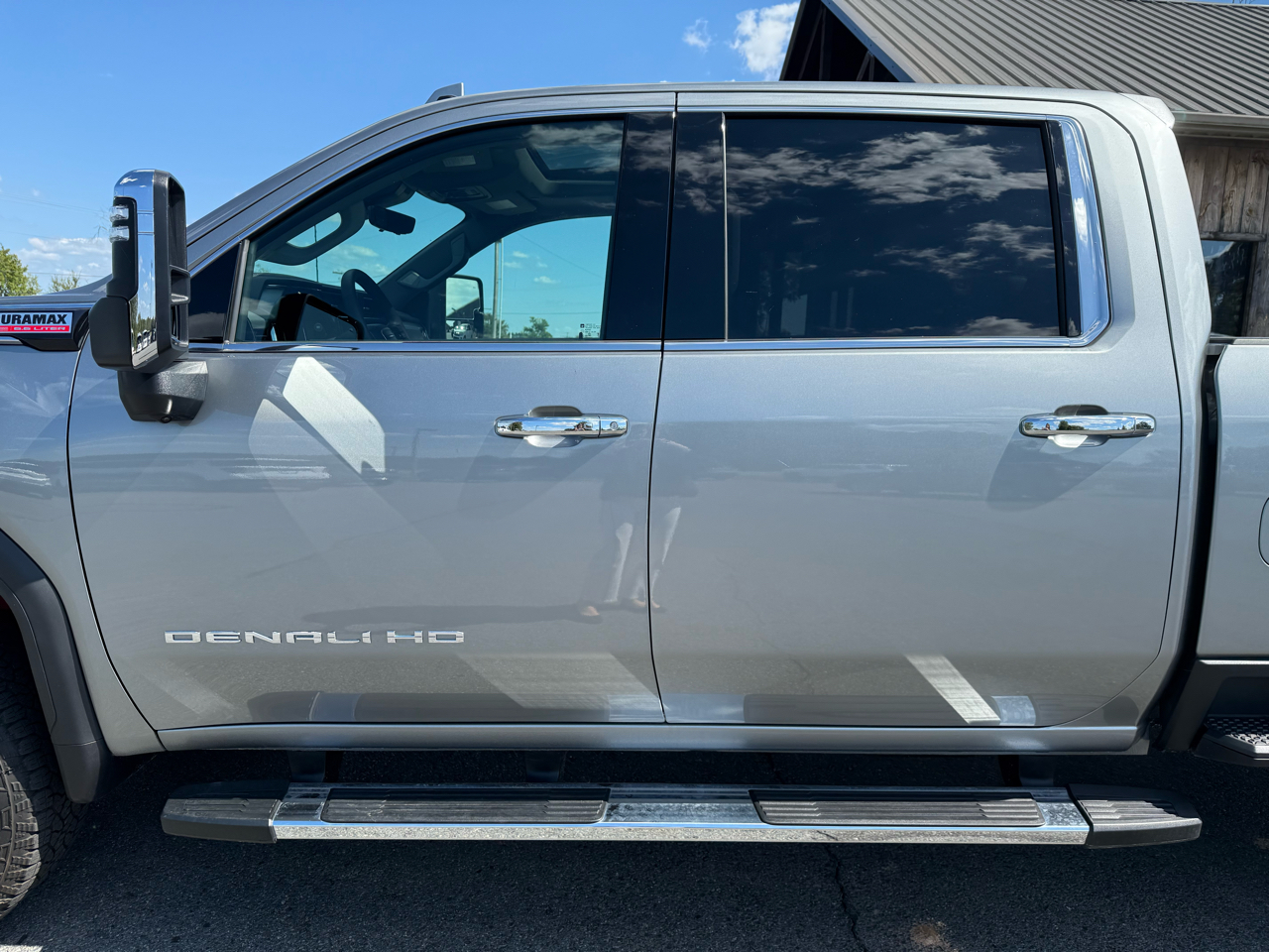 GMC Sierra 3500HD Denali Crew Cab 4WD 2025 GMC Sierra 3500HD Denali Crew Cab 4WD 2025