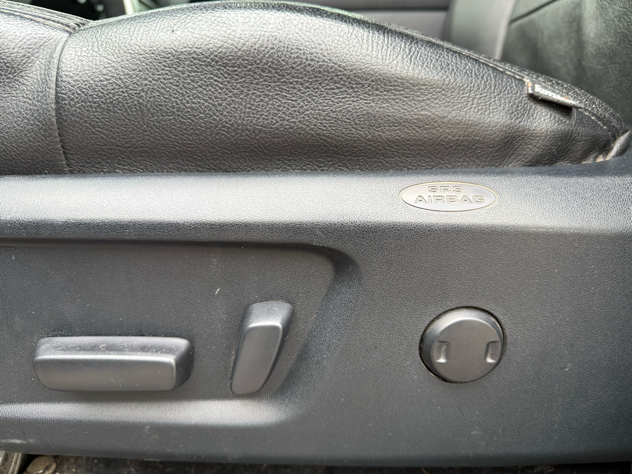 Toyota Tundra SR5 5.7L V8 FFV CrewMax 4WD 2017 Toyota Tundra SR5 5.7L V8 FFV CrewMax 4WD 2017