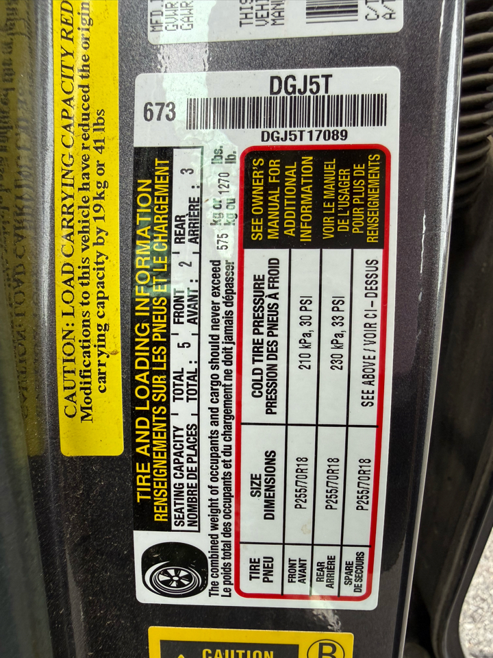 Toyota Tundra SR5 5.7L V8 FFV CrewMax 4WD 2017 Toyota Tundra SR5 5.7L V8 FFV CrewMax 4WD 2017