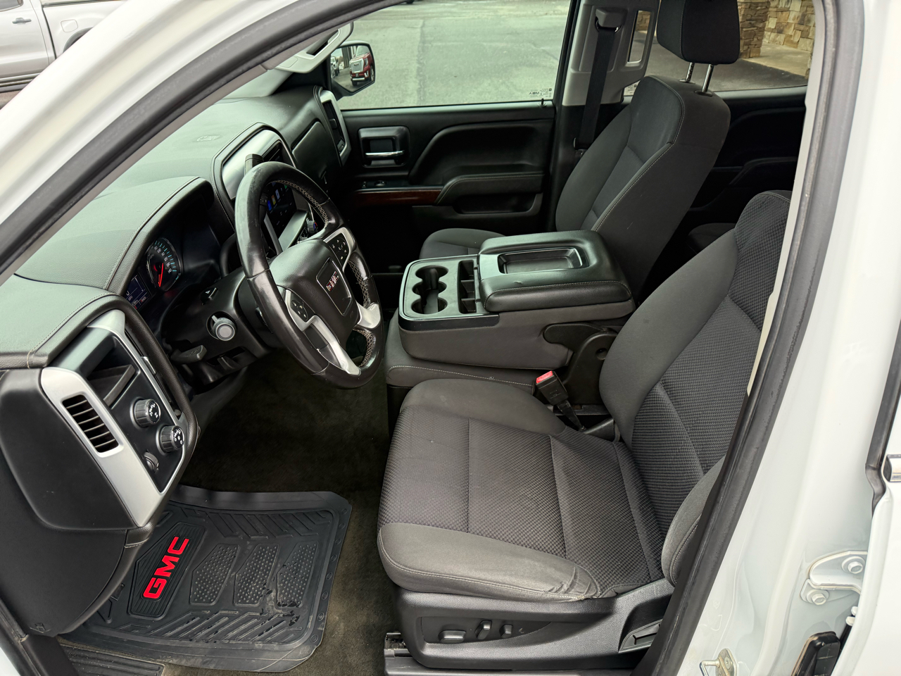 GMC Sierra 1500 SLE Crew Cab 4WD 2018