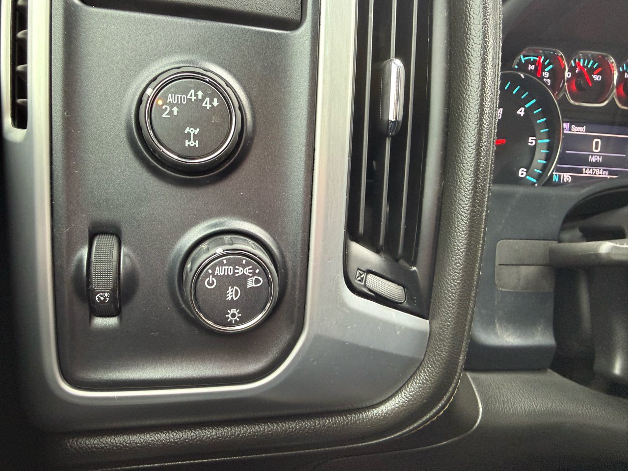 GMC Sierra 1500 SLE Crew Cab 4WD 2018