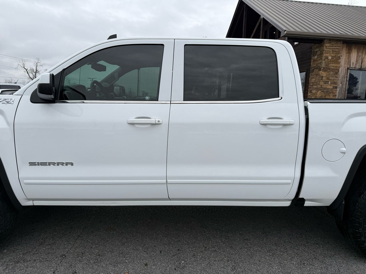 GMC Sierra 1500 SLE Crew Cab 4WD 2018