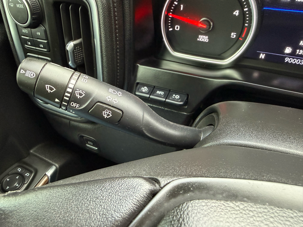 Chevrolet Silverado 2500HD  2021