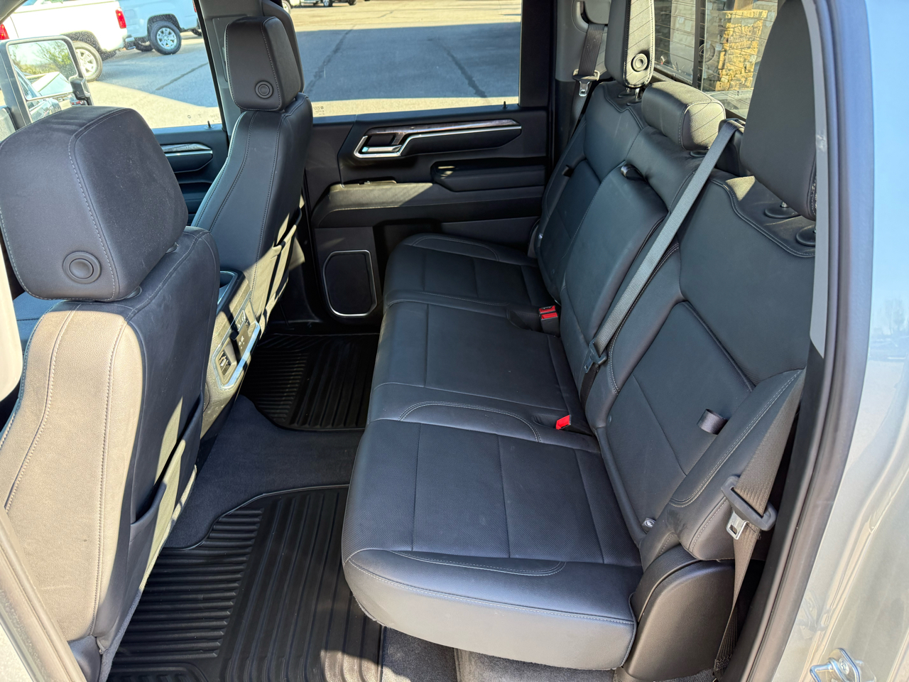 Chevrolet Silverado 3500HD LTZ Crew Cab 4WD 2025