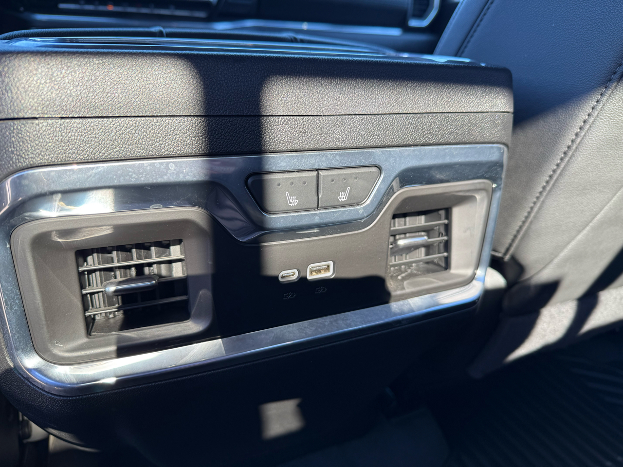 Chevrolet Silverado 3500HD LTZ Crew Cab 4WD 2025