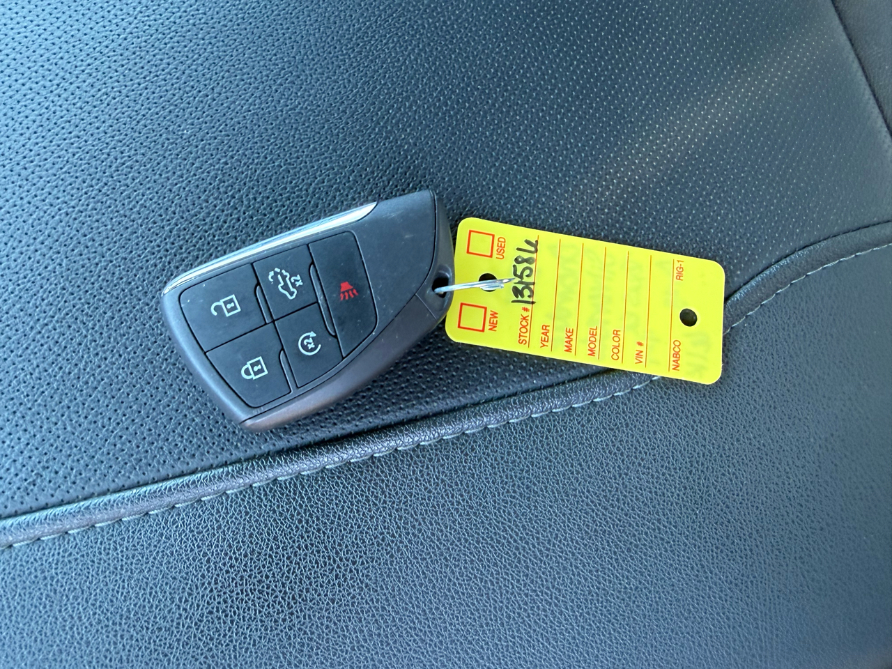 Chevrolet Silverado 3500HD LTZ Crew Cab 4WD 2025