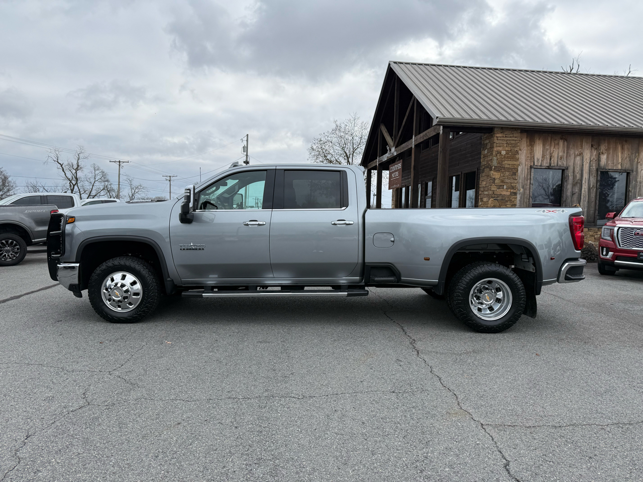 Chevrolet Silverado 3500HD LTZ Crew Cab 4WD 2025