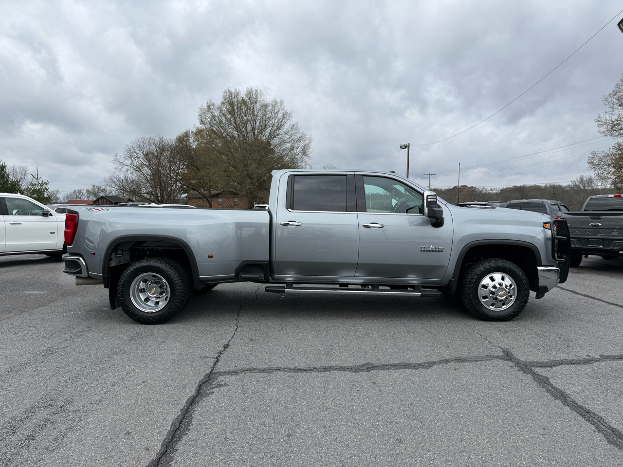 Chevrolet Silverado 3500HD LTZ Crew Cab 4WD 2025