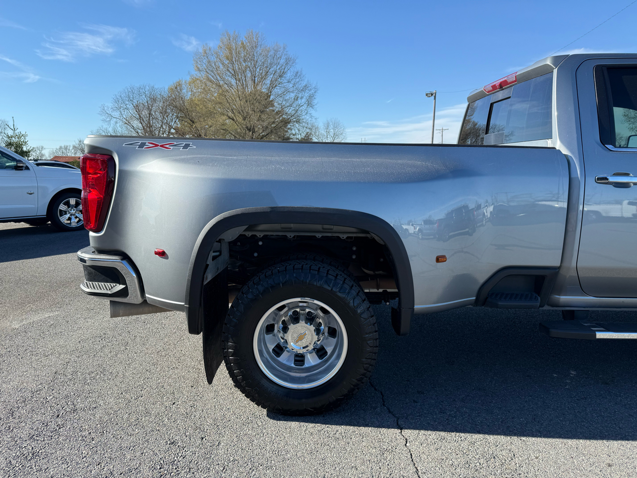 Chevrolet Silverado 3500HD LTZ Crew Cab 4WD 2025