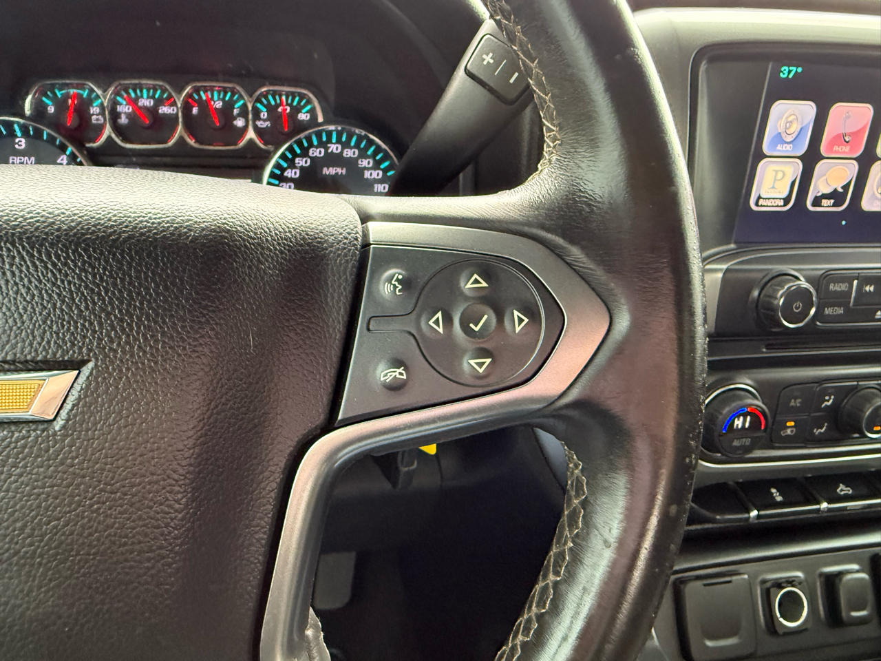 Chevrolet Silverado 1500 LT Crew Cab 4WD 2015