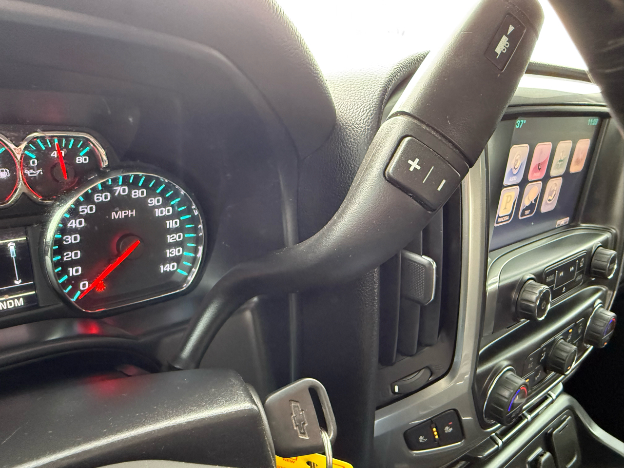 Chevrolet Silverado 1500 LT Crew Cab 4WD 2015