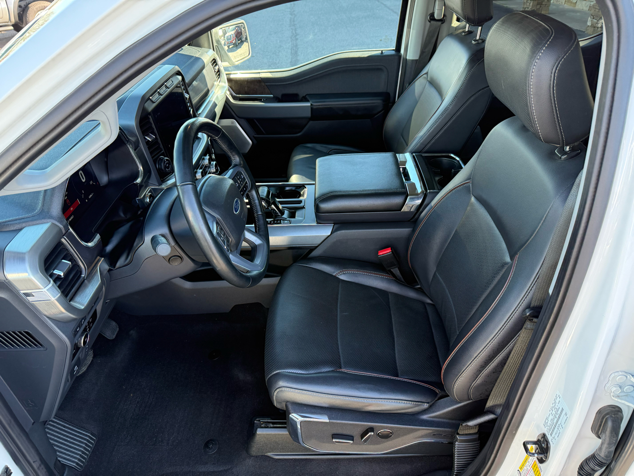 Ford F-150 Lariat SuperCrew 4WD 2023