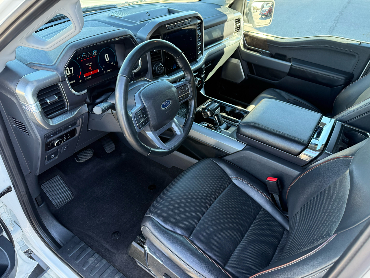 Ford F-150 Lariat SuperCrew 4WD 2023