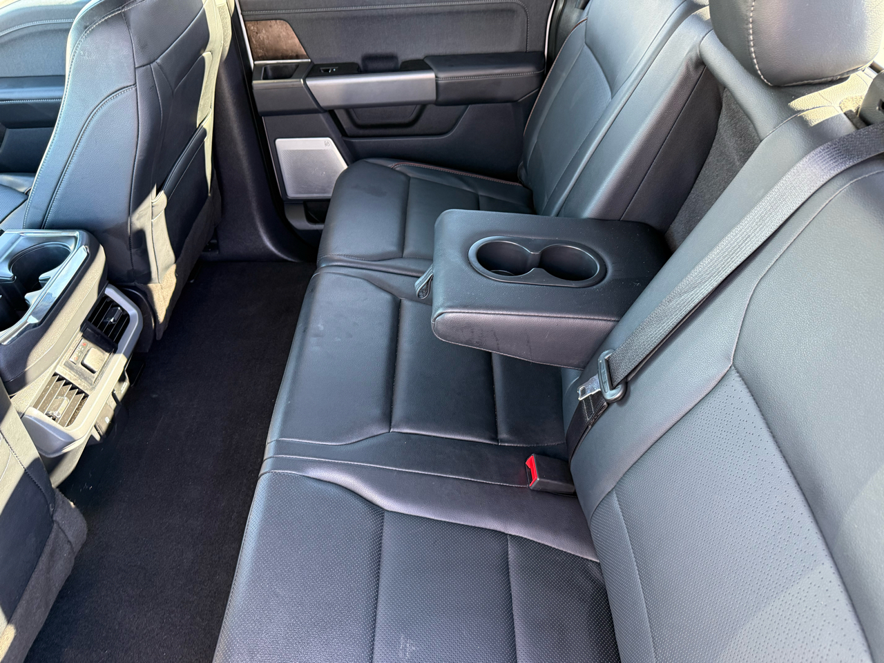 Ford F-150 Lariat SuperCrew 4WD 2023