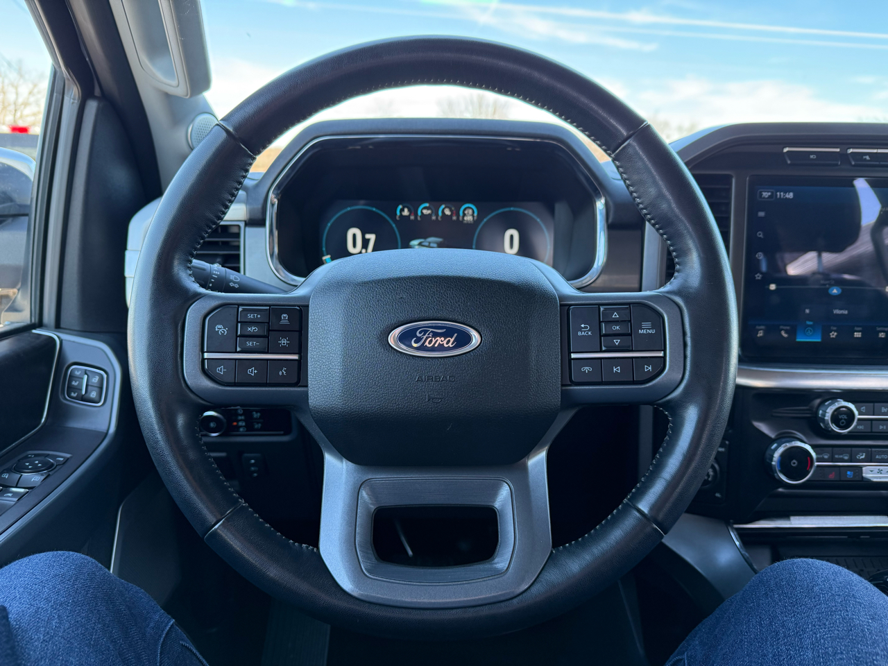 Ford F-150 Lariat SuperCrew 4WD 2023